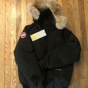 Men’s Canada Goose Size Large New With Tags